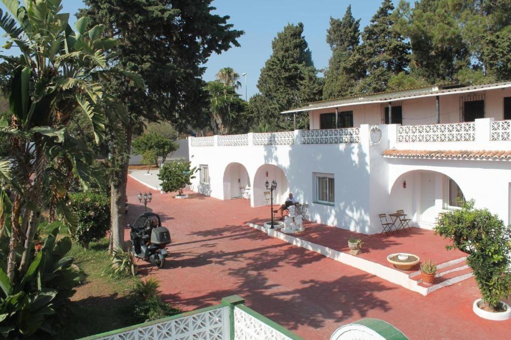 Rancho Grande Hotel Marbella Buitenkant foto