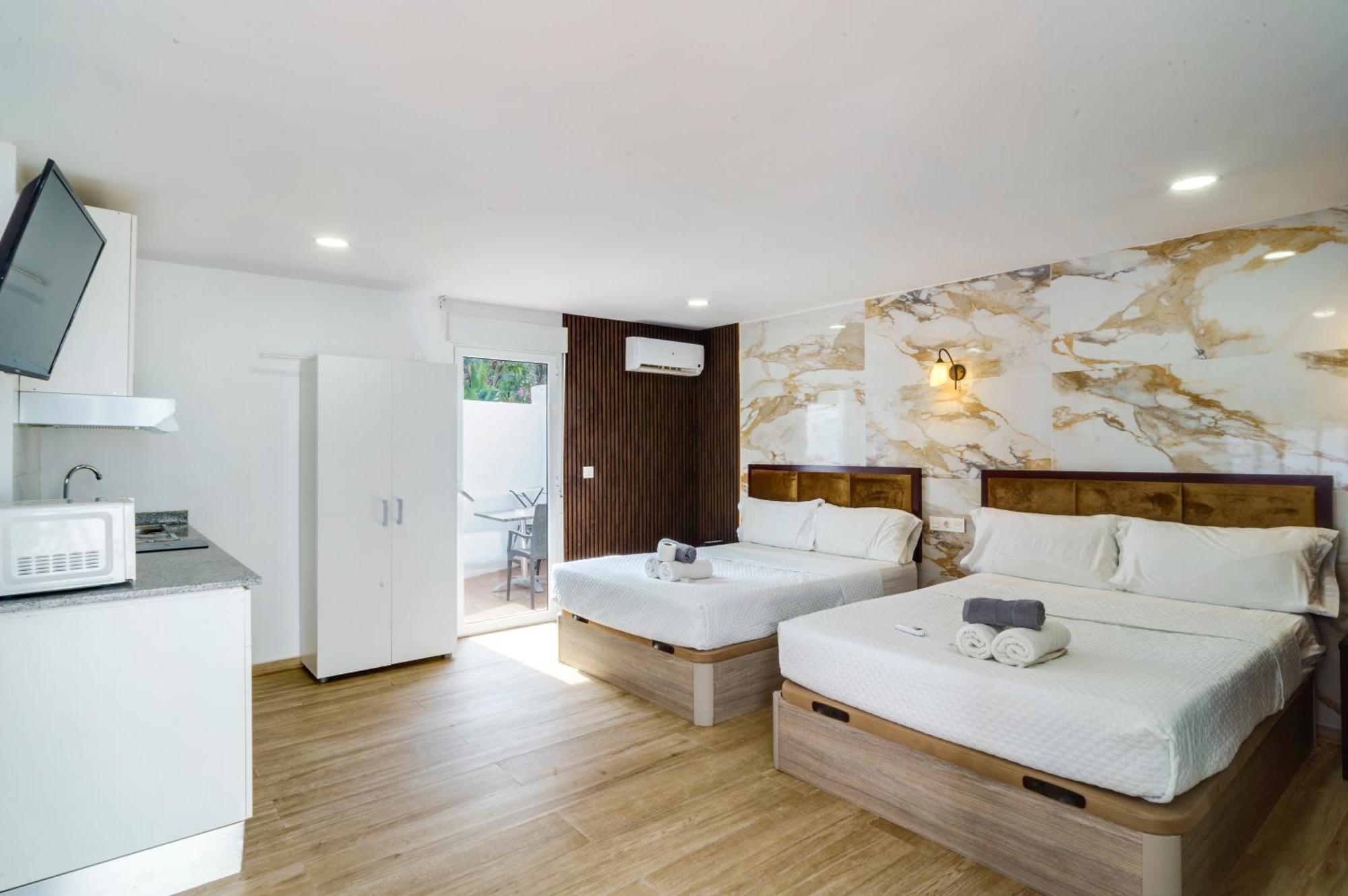 Rancho Grande Hotel Marbella Buitenkant foto